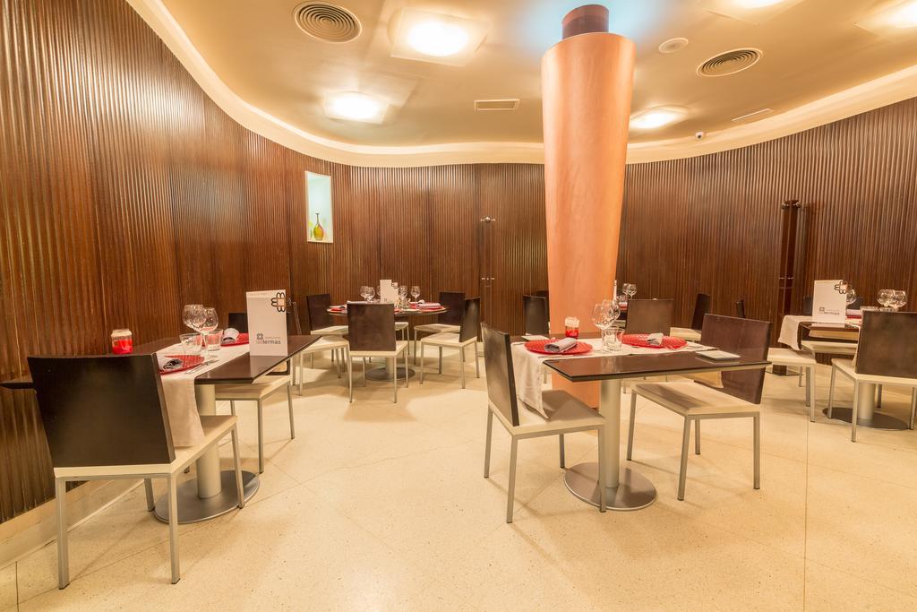Hotel Albany Ancha León Exteriér fotografie Restaurant