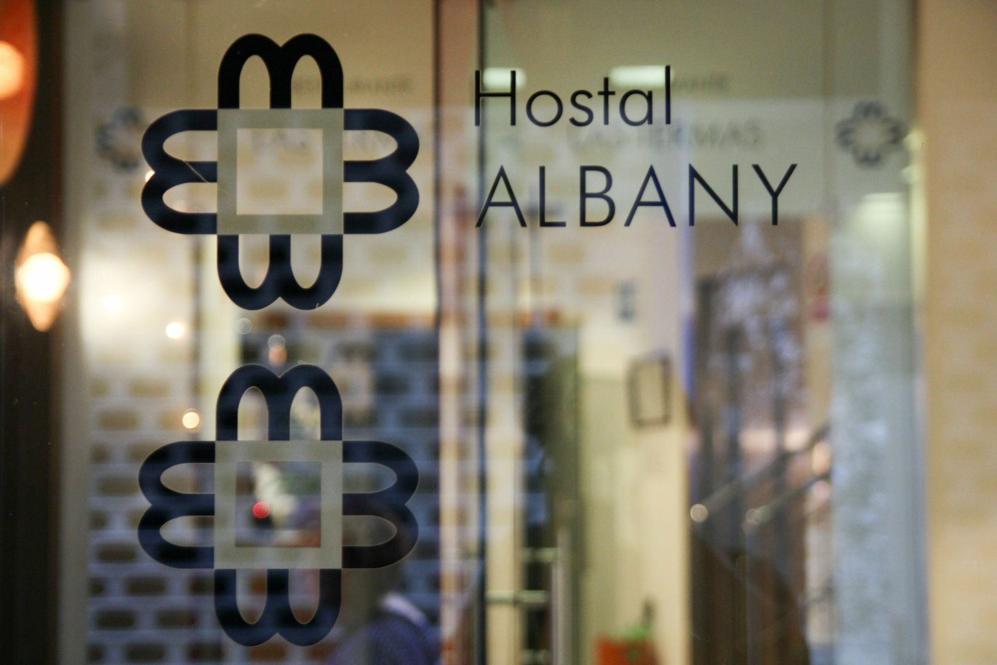 Hotel Albany Ancha León Exteriér fotografie Hostel Albany